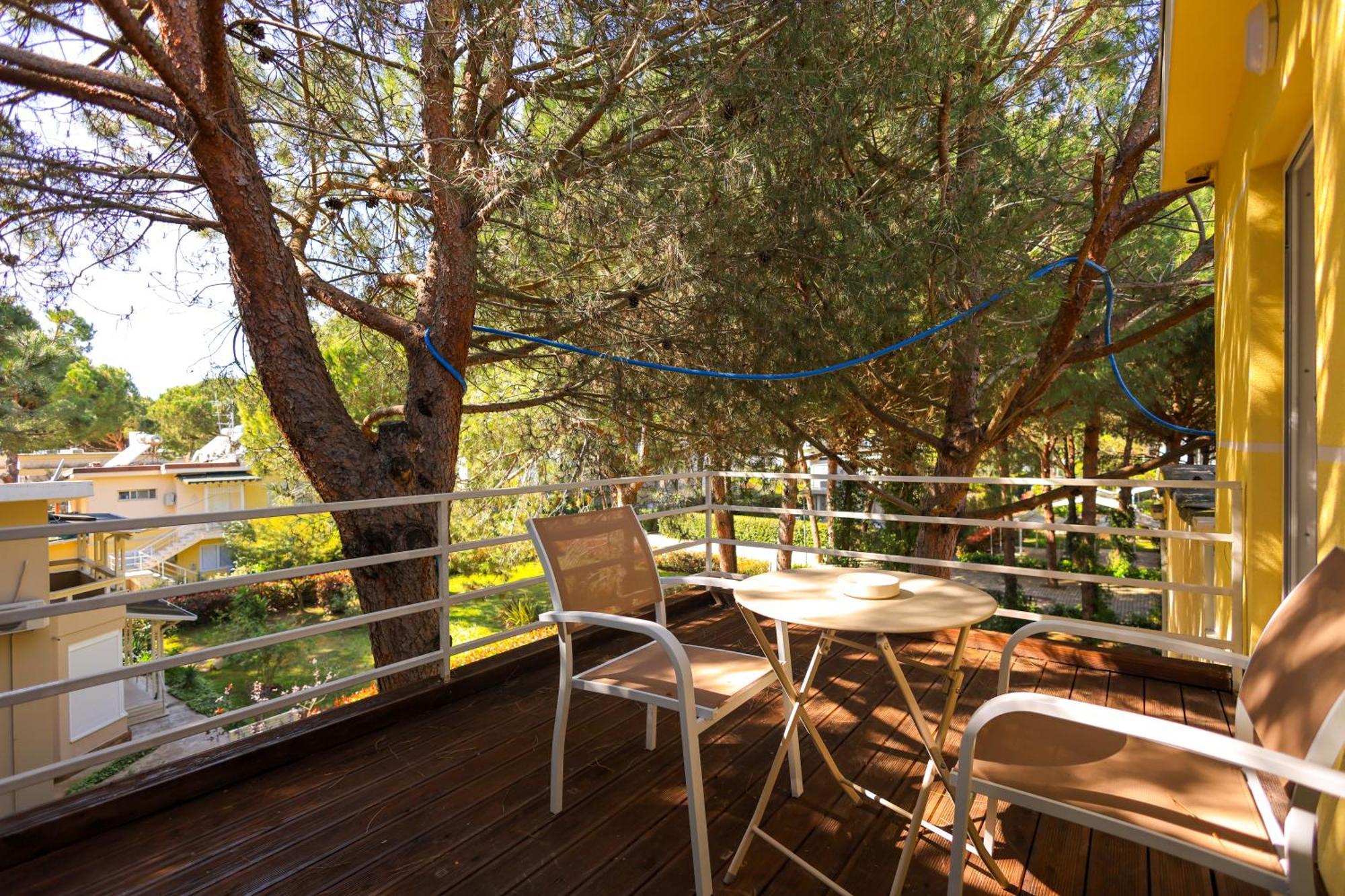 Grandstay Villa Perla Resort Durrës Exterior foto